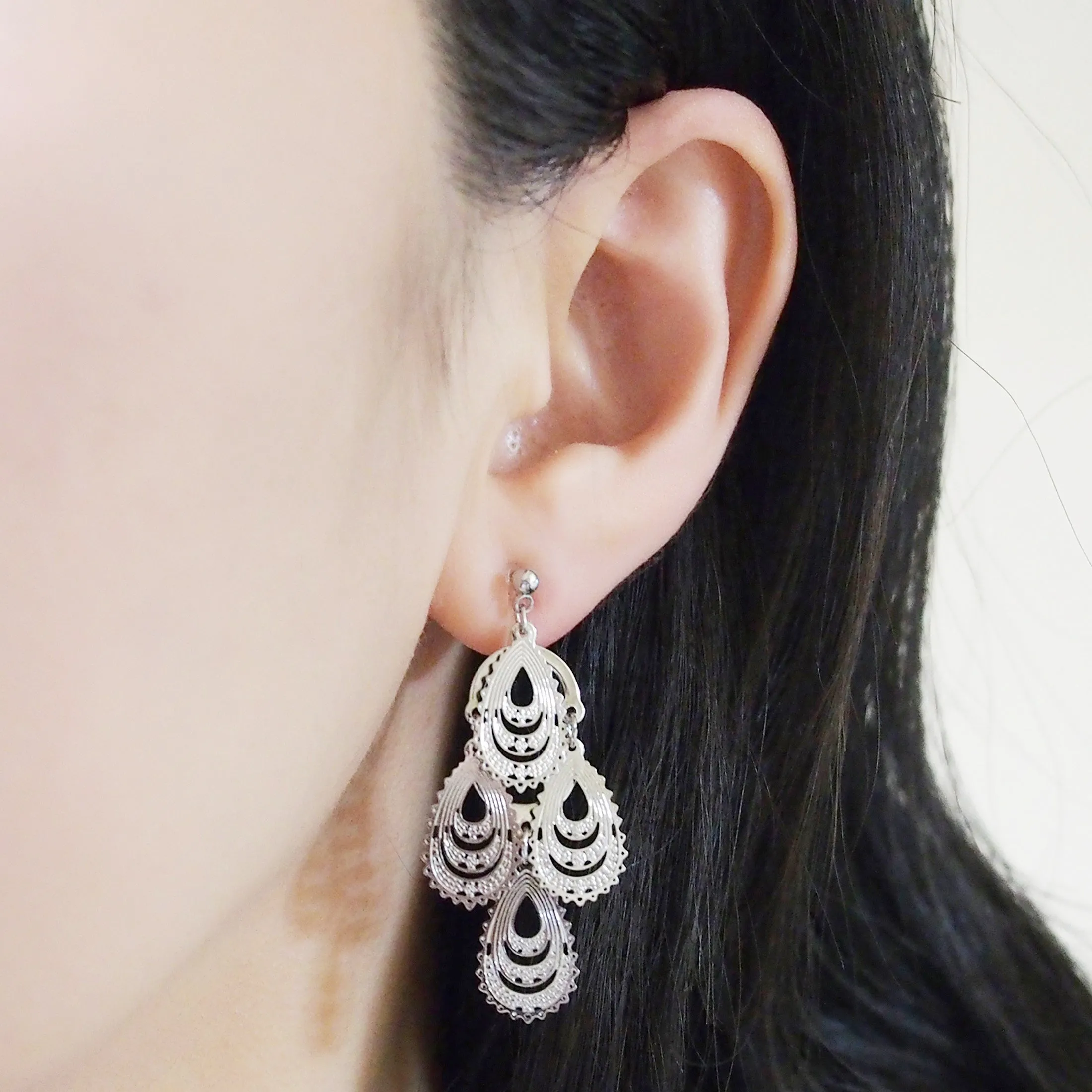 Dangle teardrop silver filigree invisible clip on earrings